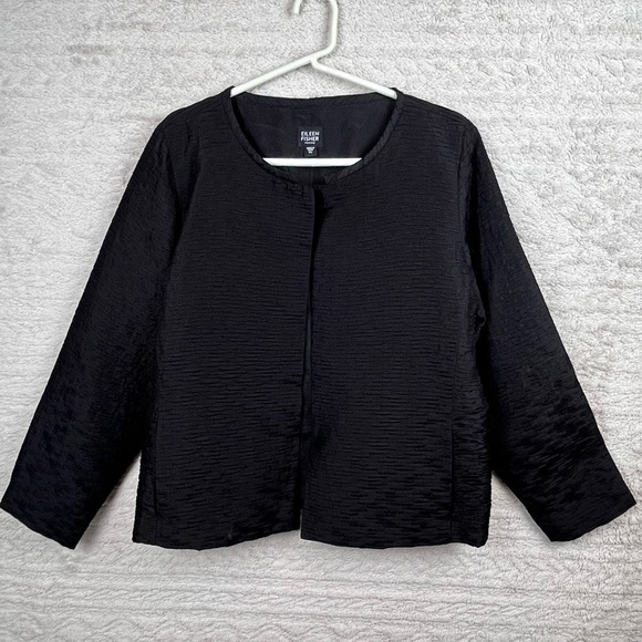 Eileen Fisher Women's 100% Silk Black Crinkle Magnetic Button Jacket Sz LP - Picture 1 of 15